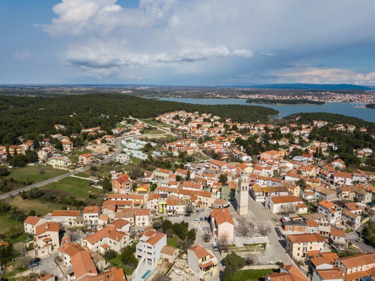 Apartment Lavanda Премантура Екстериор снимка